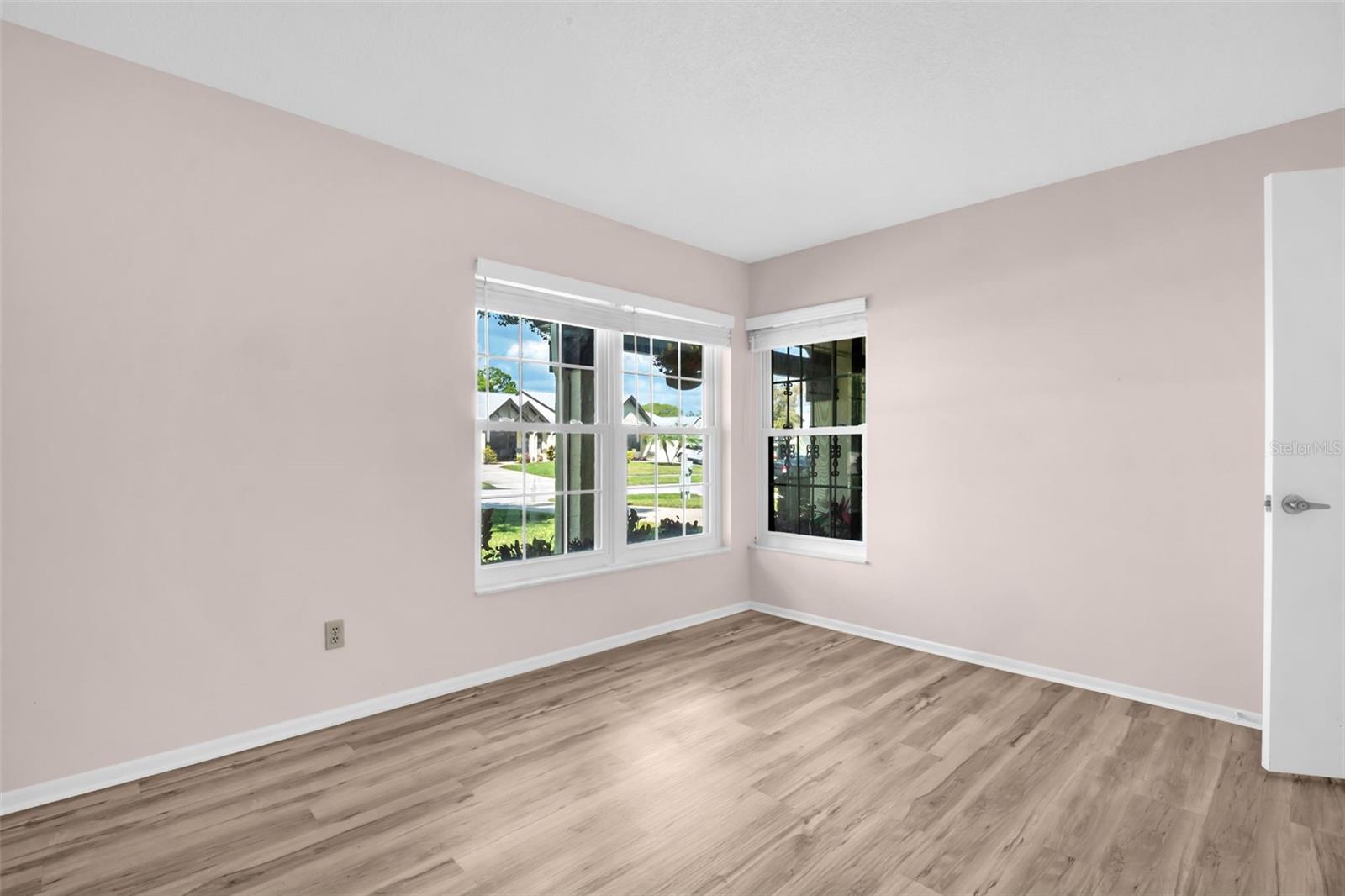 Image 30 of 66 For 3466 Sutton Place