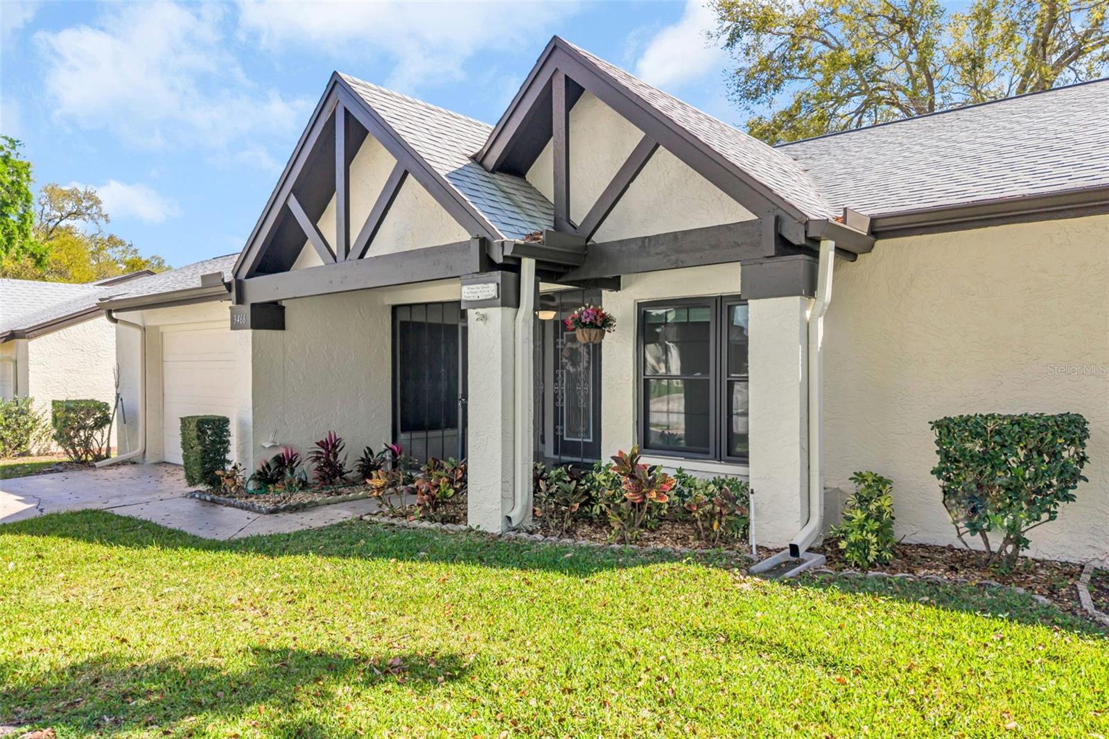 Image 6 of 66 For 3466 Sutton Place