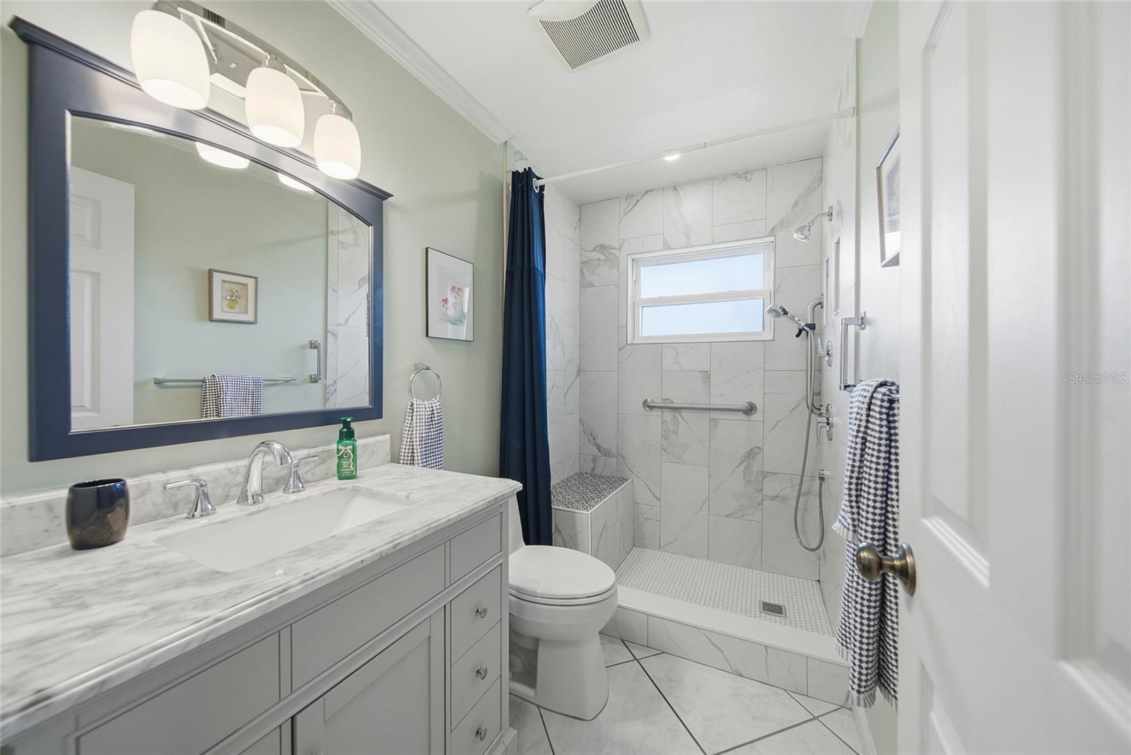 Image 14 of 30 For 2904 Norwich Drive W