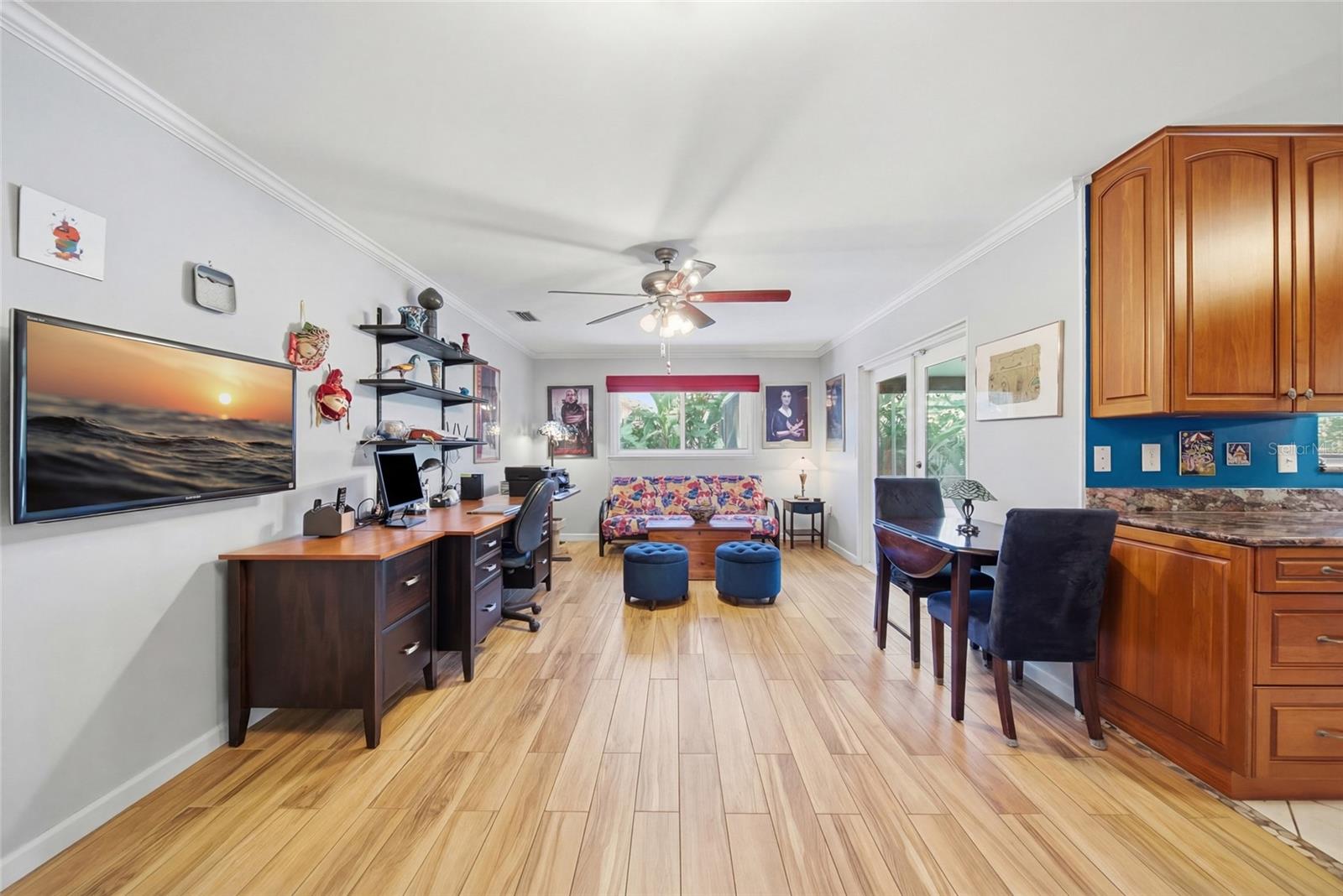 Image 7 of 30 For 2904 Norwich Drive W