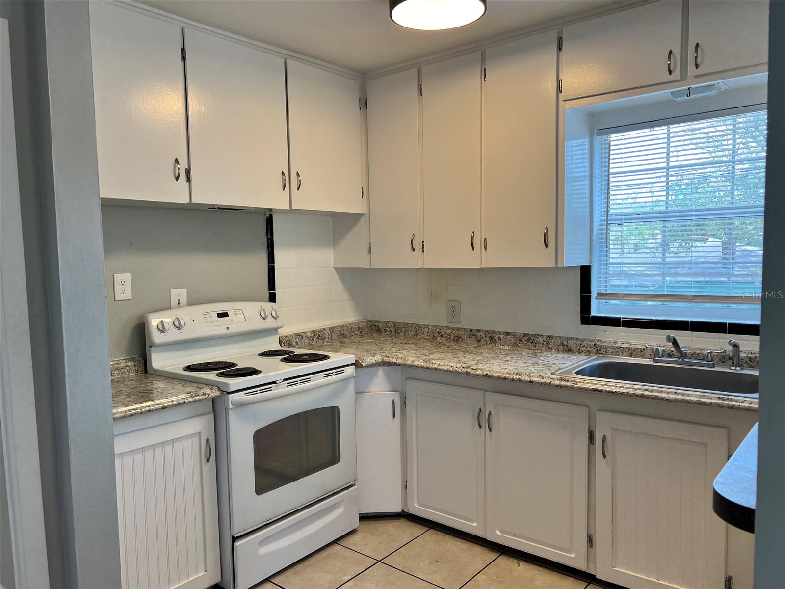 Image 20 of 31 For 1201 Highland Street N