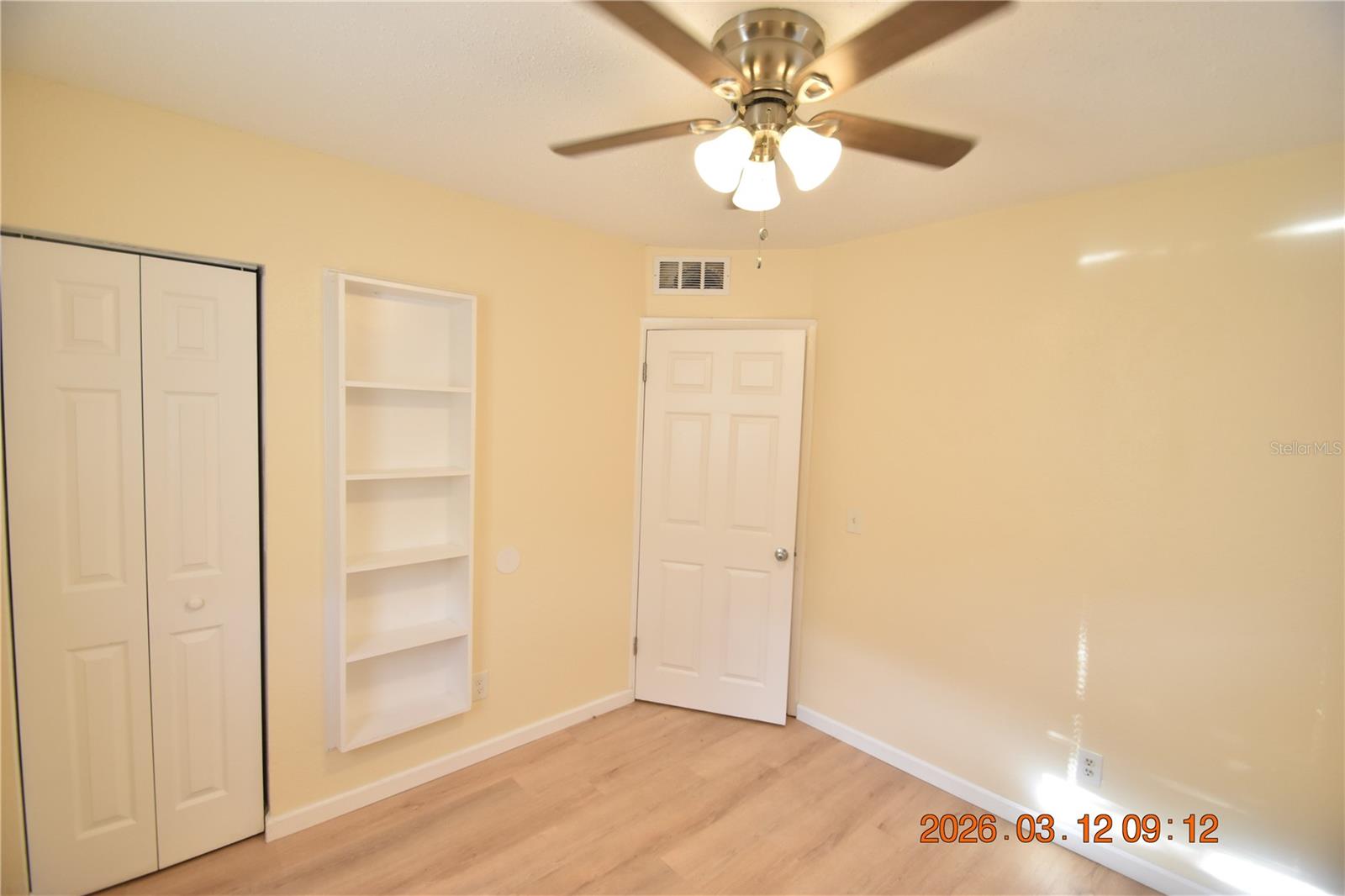 Image 24 of 30 For 1106 Seneca Avenue