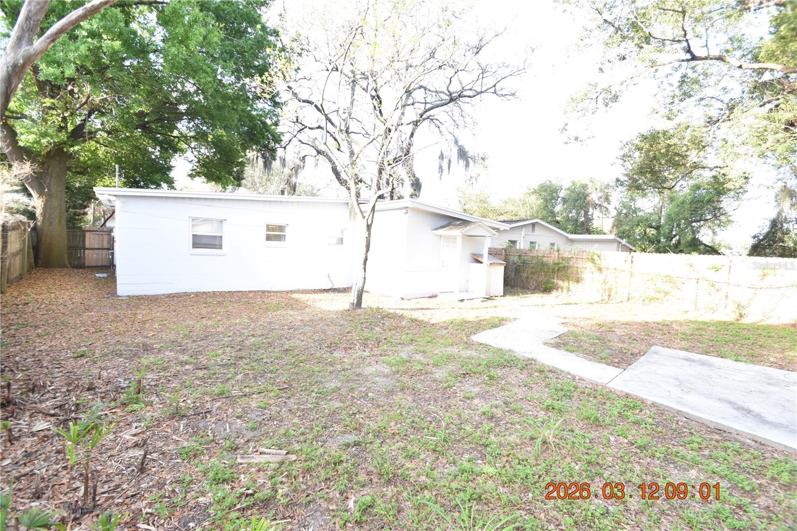 Image 27 of 30 For 1106 Seneca Avenue