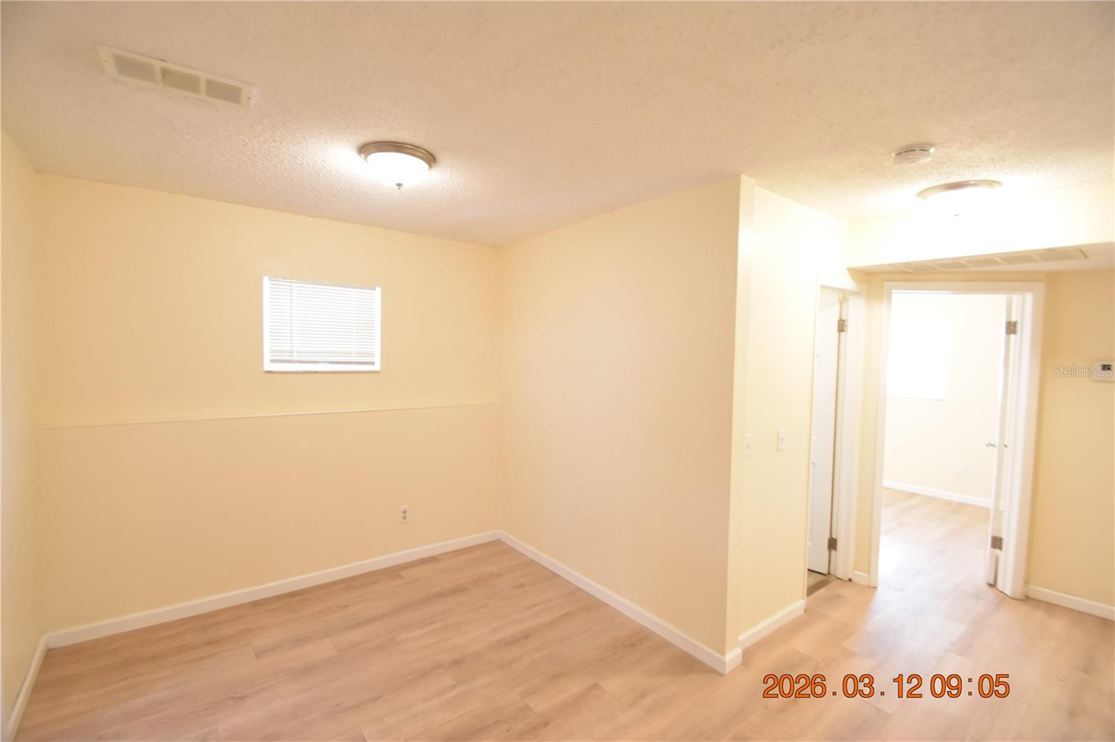 Image 9 of 30 For 1106 Seneca Avenue