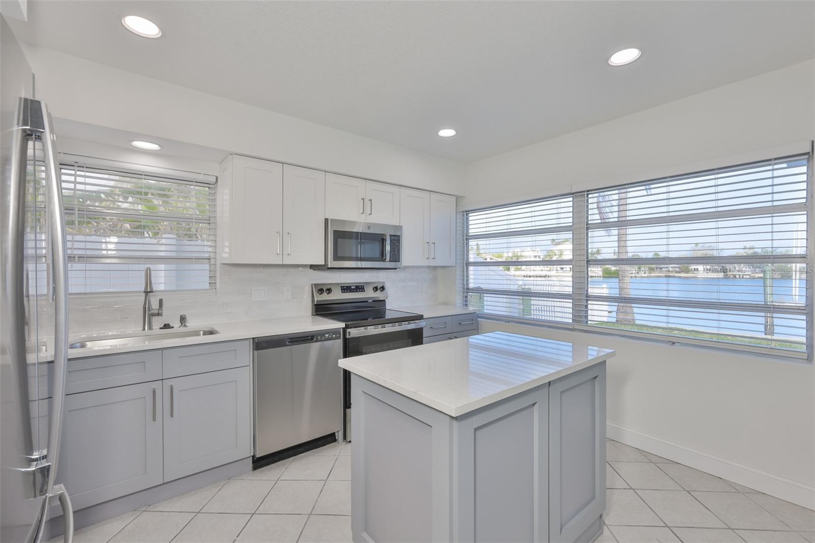 Image 18 of 43 For 419 12th Avenue