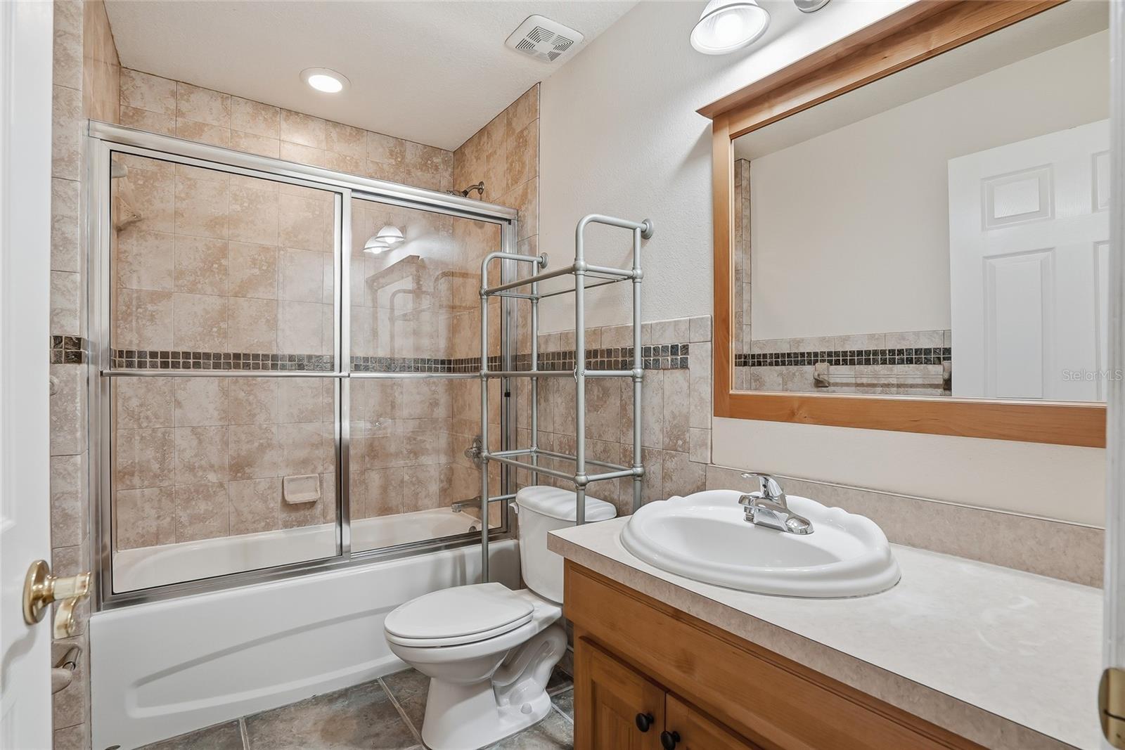 Image 33 of 40 For 1934 Old Sawmill Road