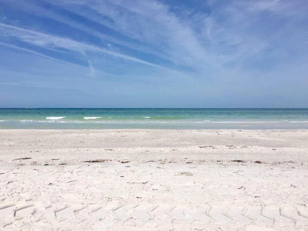 Image 14 of 15 For 3111 Pass A Grille Way 110