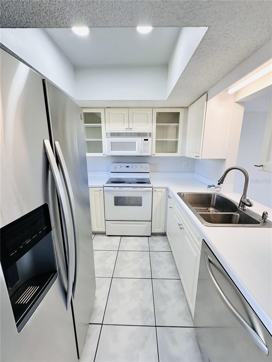 Image 8 of 15 For 3111 Pass A Grille Way 110