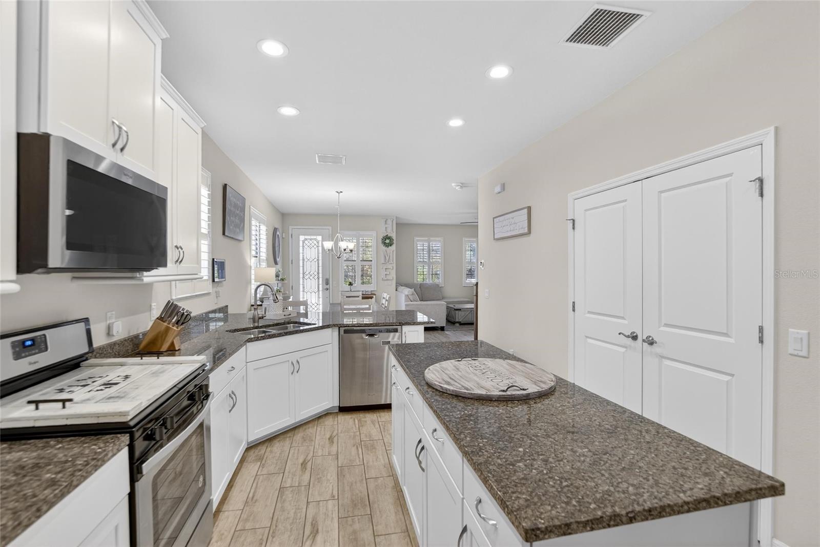 Image 13 of 63 For 5601 Kingsley Corner Way