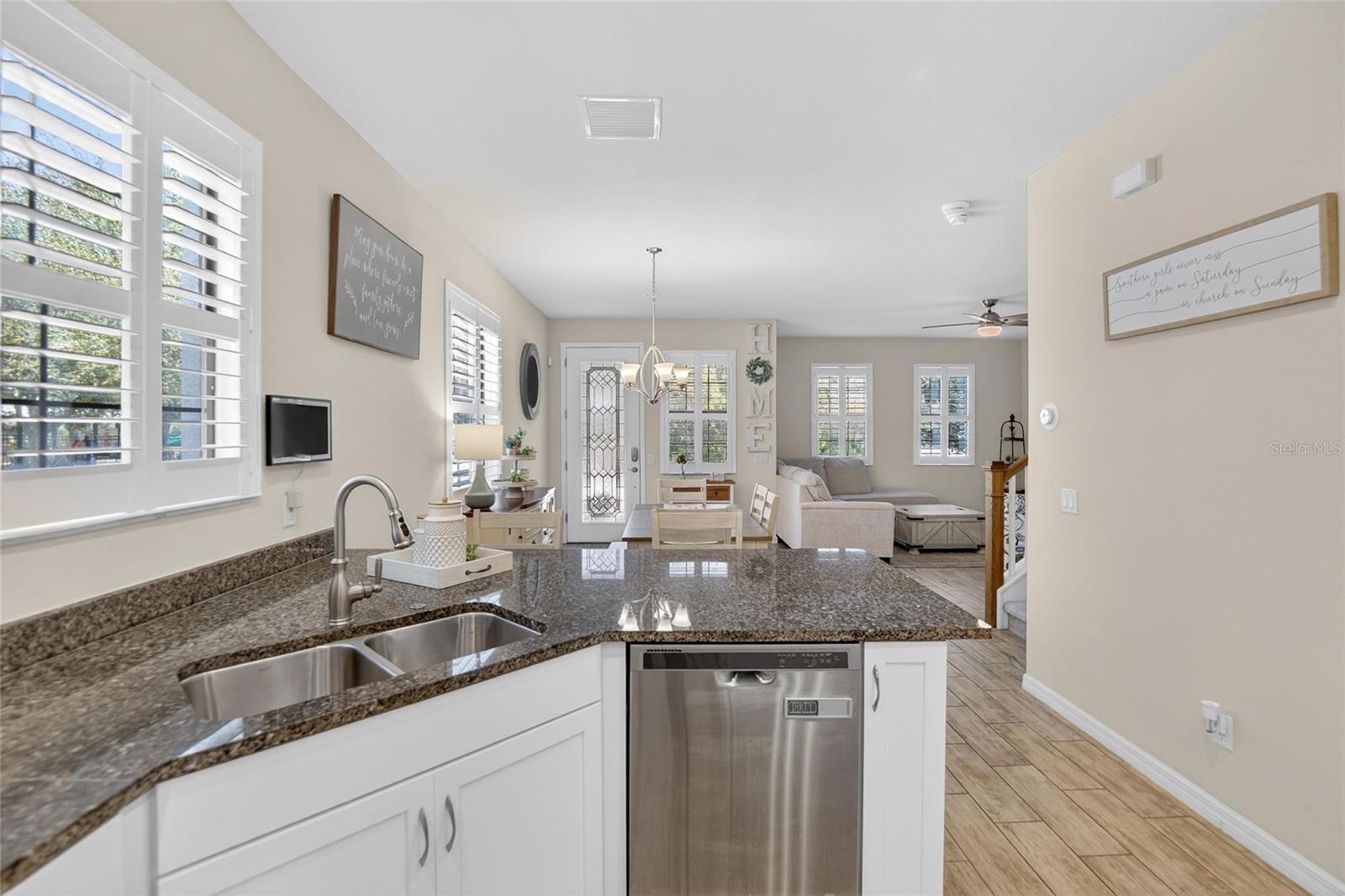 Image 14 of 63 For 5601 Kingsley Corner Way