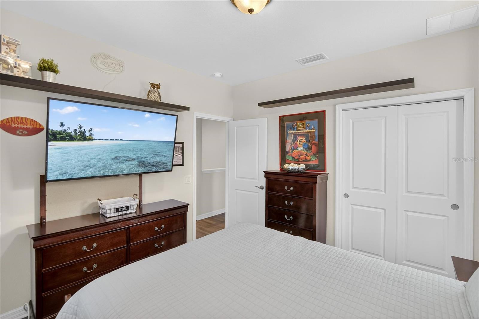 Image 37 of 63 For 5601 Kingsley Corner Way