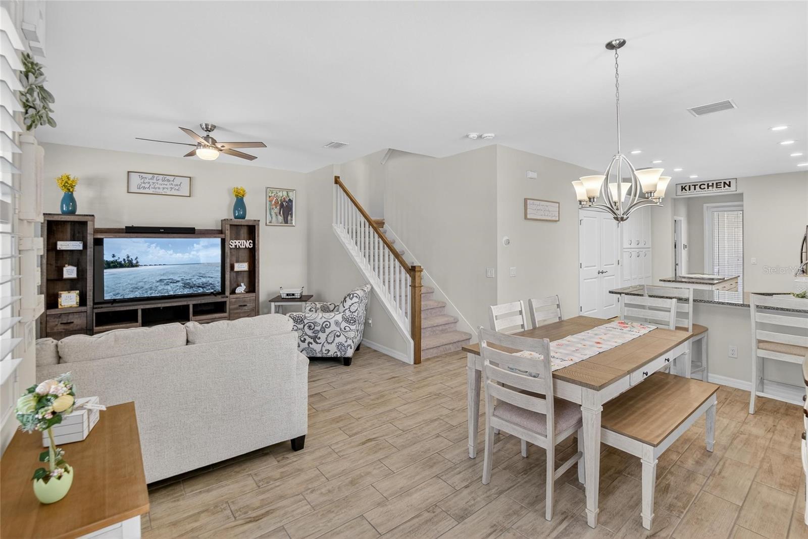 Image 5 of 63 For 5601 Kingsley Corner Way