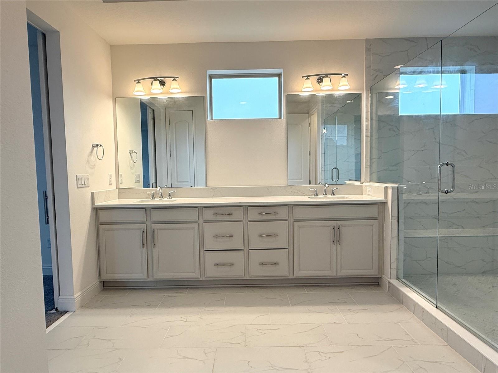 Image 17 of 37 For 5298 Buttonsage Drive