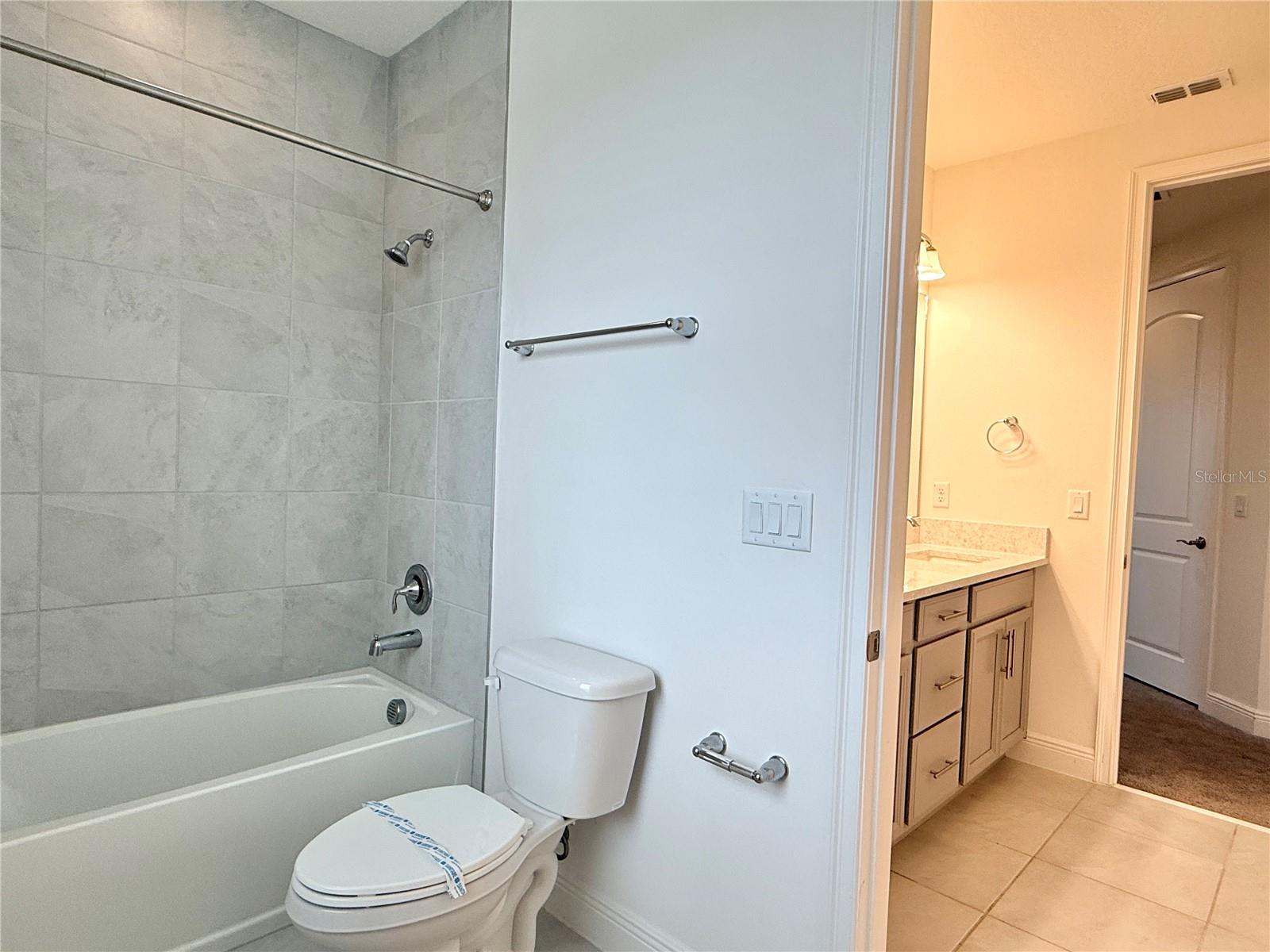 Image 29 of 37 For 5298 Buttonsage Drive