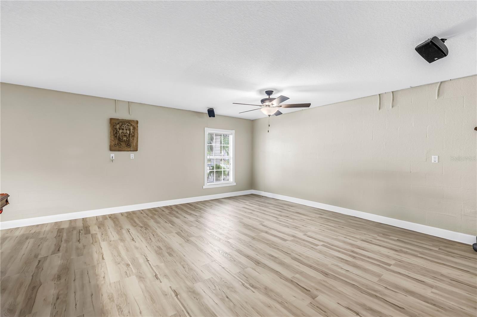 Image 14 of 72 For 786 59th Avenue Ne