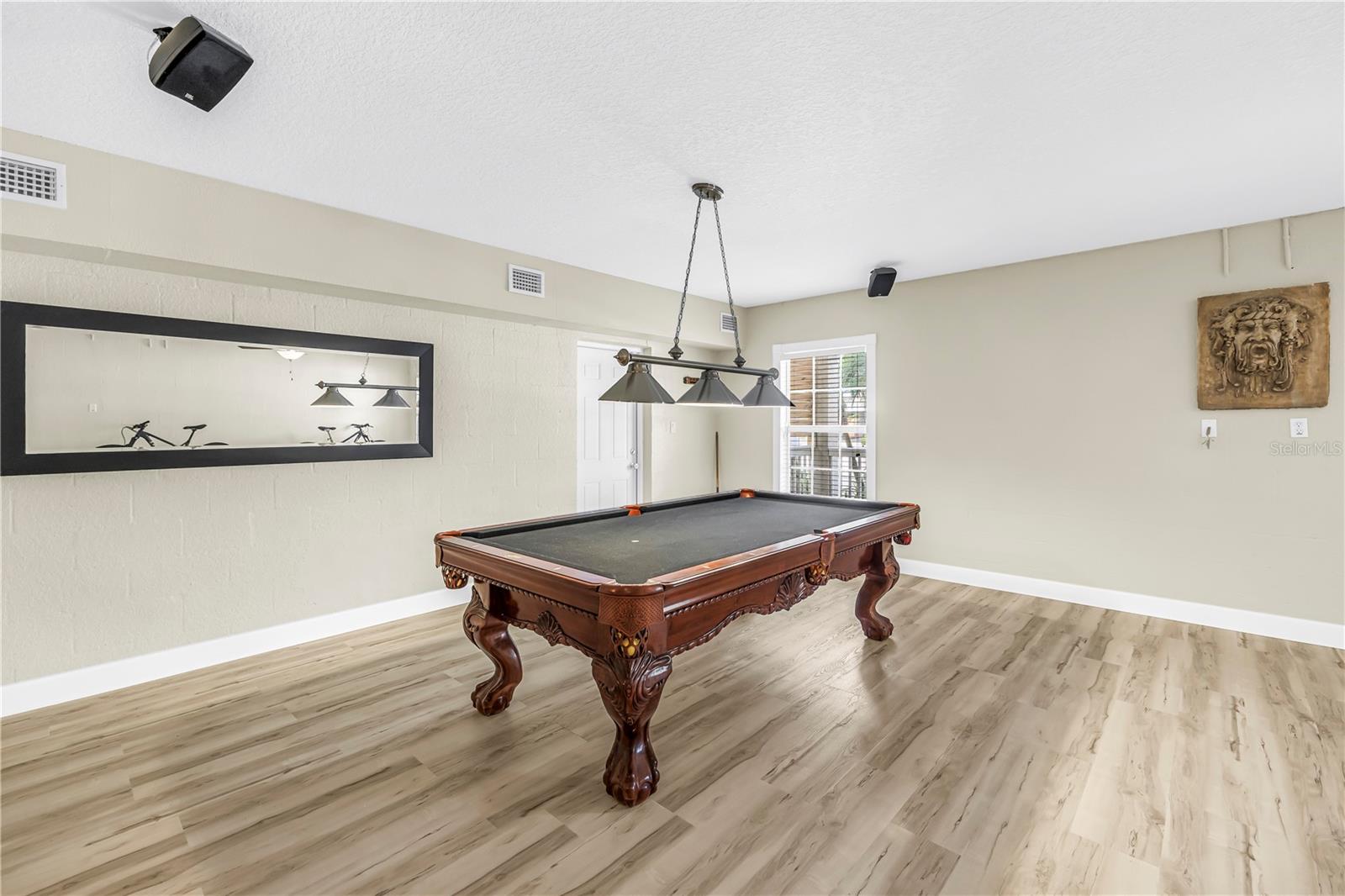 Image 15 of 72 For 786 59th Avenue Ne