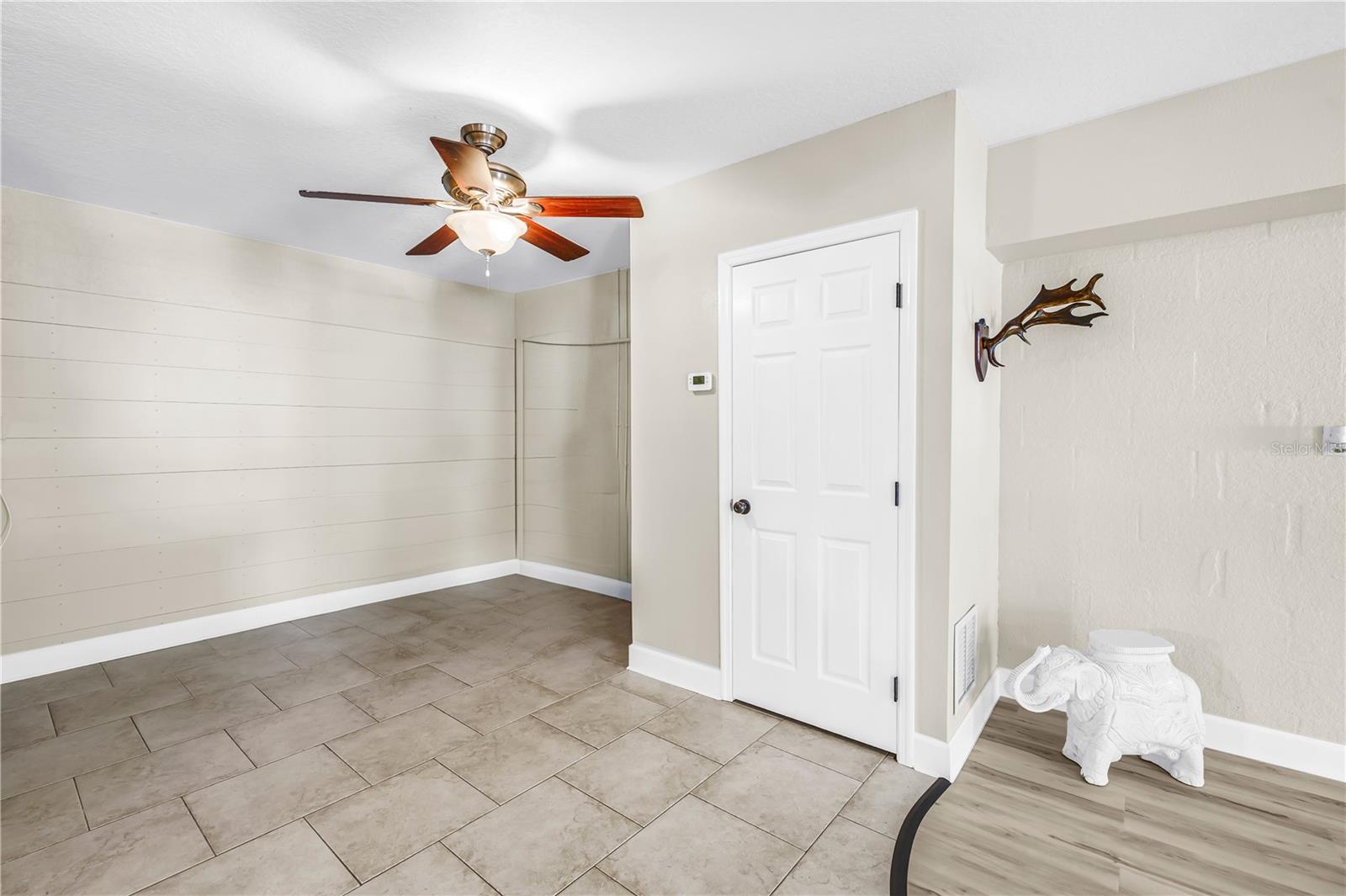 Image 18 of 72 For 786 59th Avenue Ne