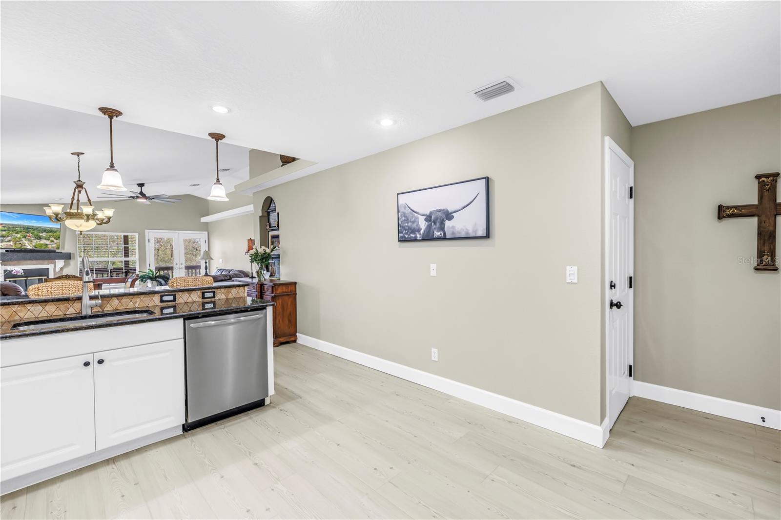 Image 21 of 72 For 786 59th Avenue Ne