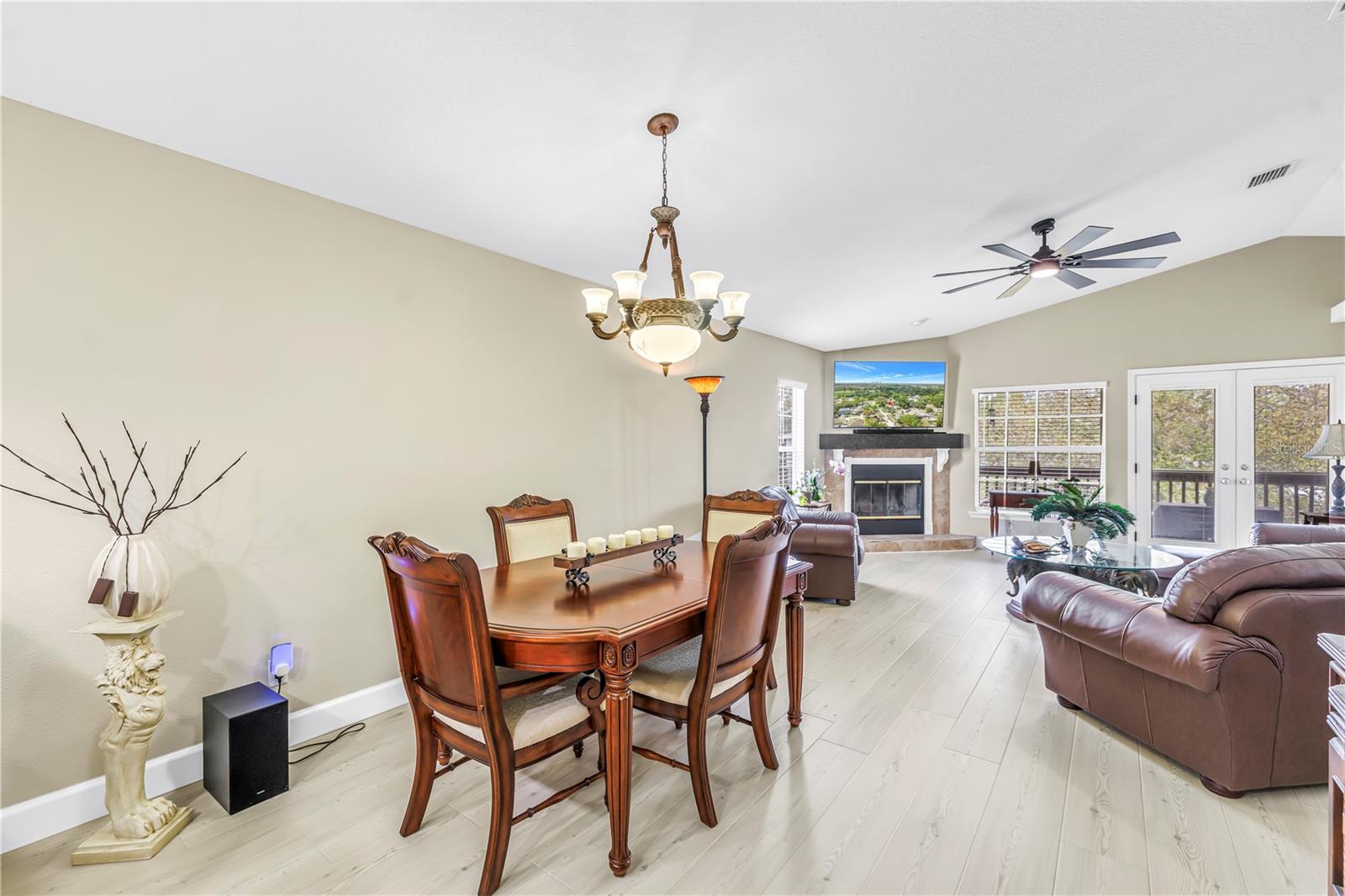 Image 28 of 72 For 786 59th Avenue Ne