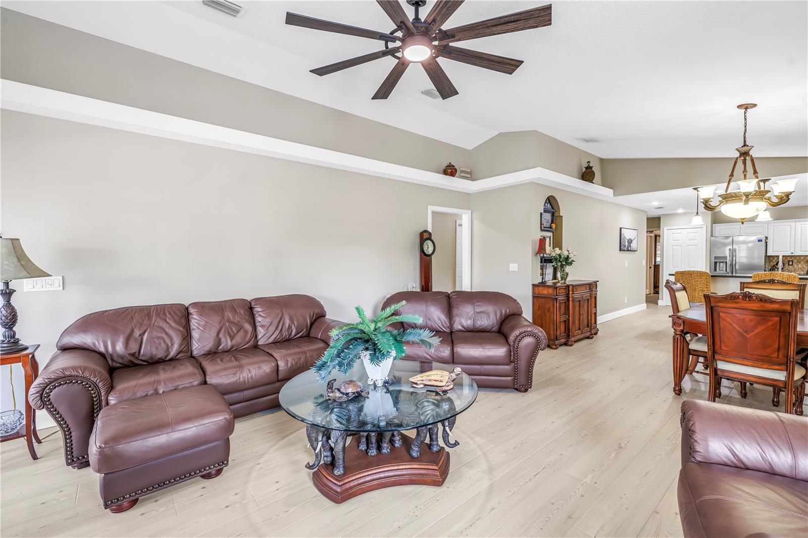 Image 32 of 72 For 786 59th Avenue Ne