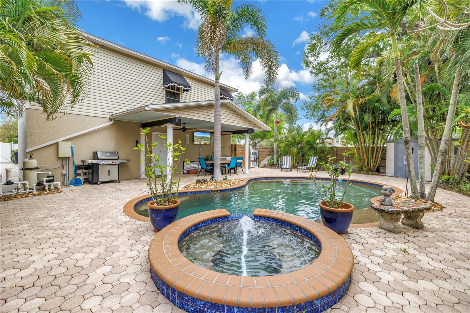 Image 49 of 72 For 786 59th Avenue Ne