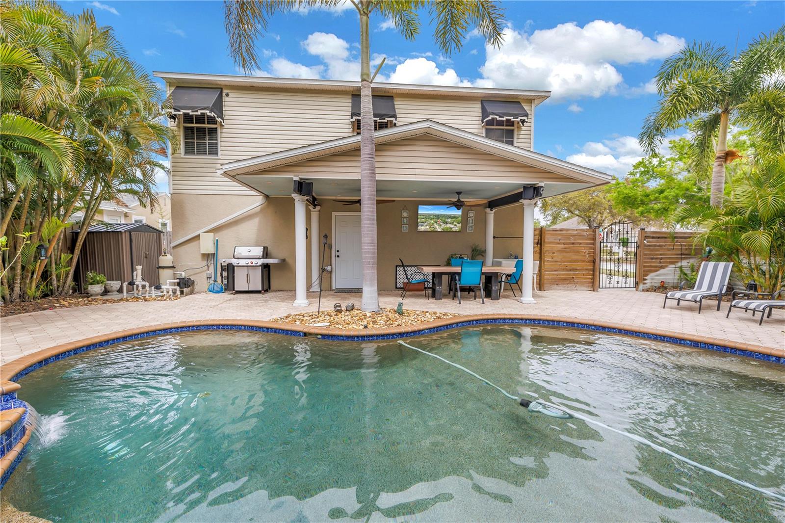 Image 51 of 72 For 786 59th Avenue Ne