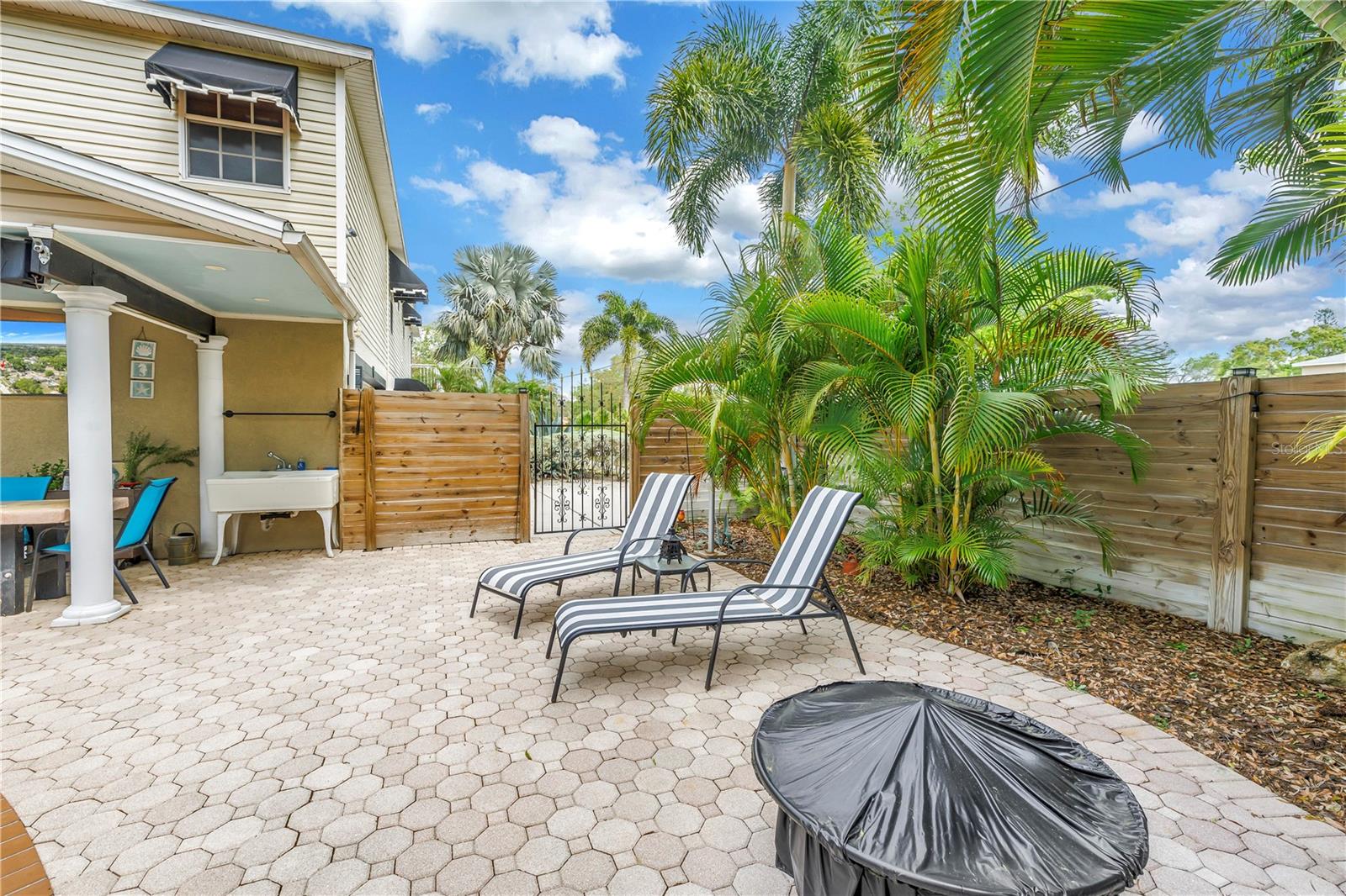 Image 55 of 72 For 786 59th Avenue Ne