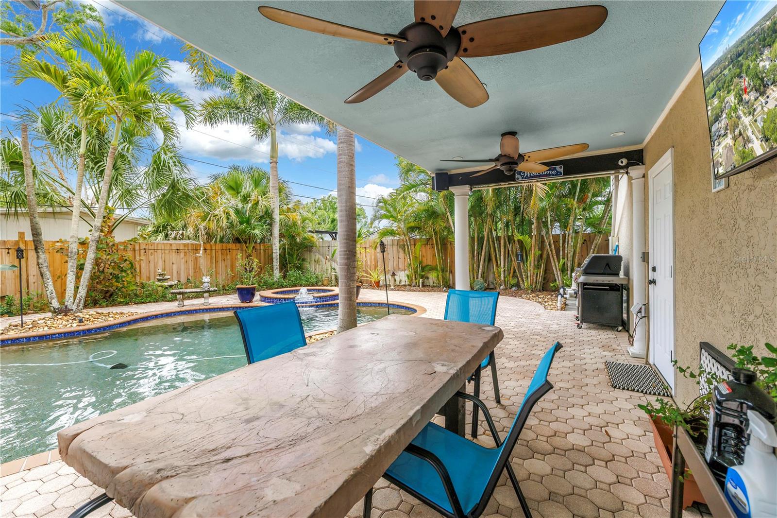 Image 56 of 72 For 786 59th Avenue Ne