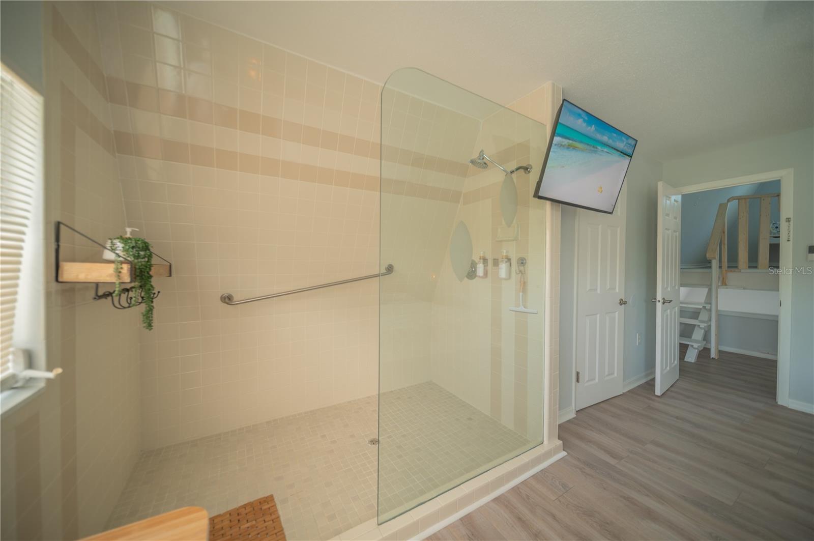 Image 19 of 37 For 501 Pameto Road