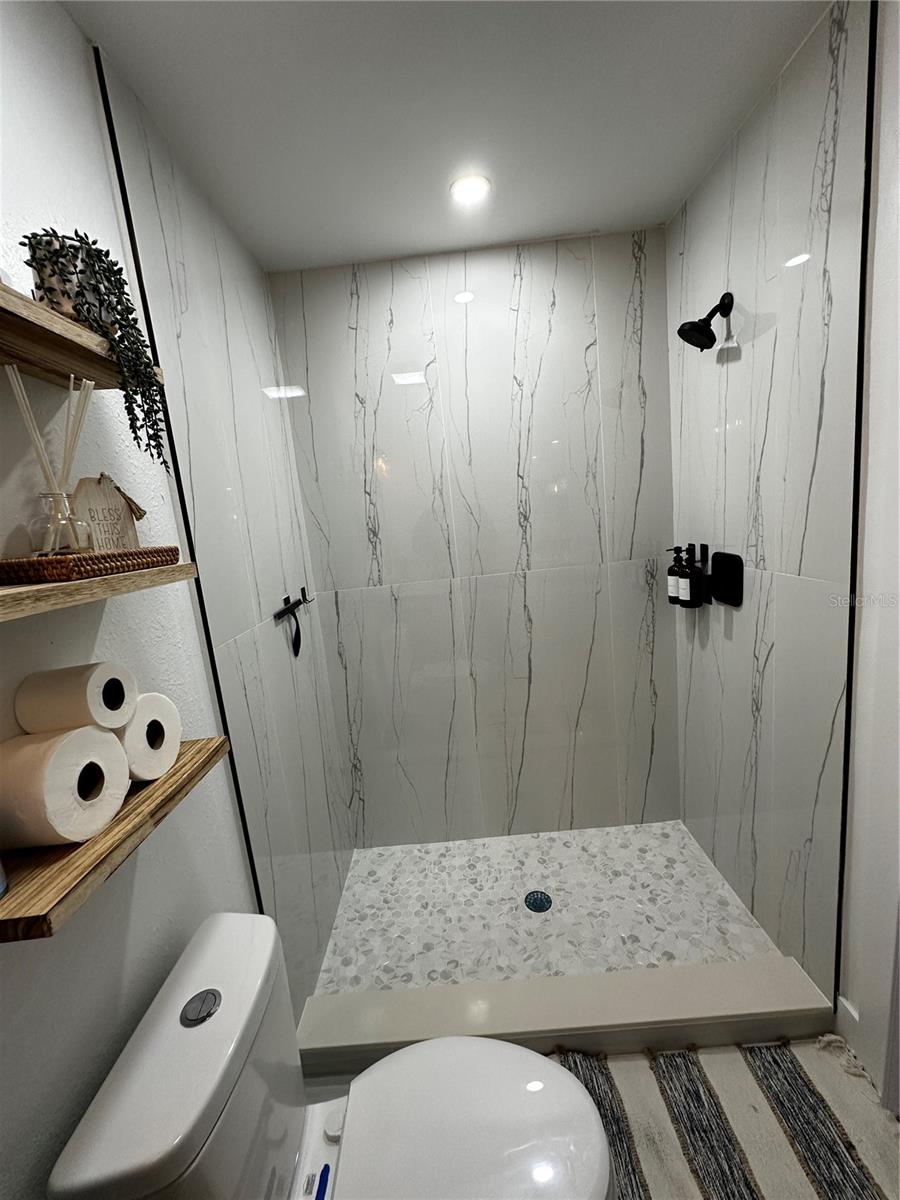 Image 28 of 37 For 501 Pameto Road