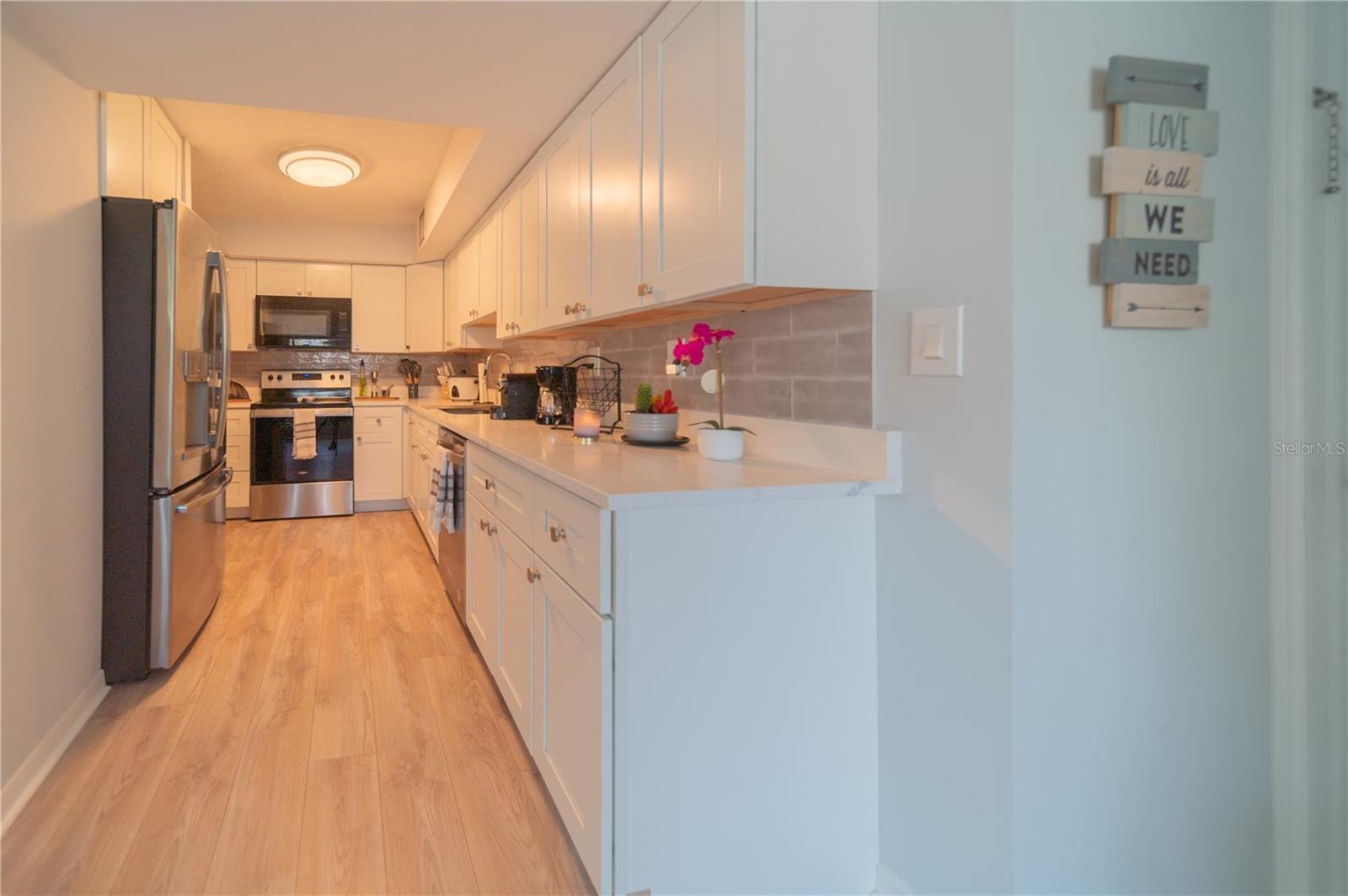 Image 8 of 37 For 501 Pameto Road