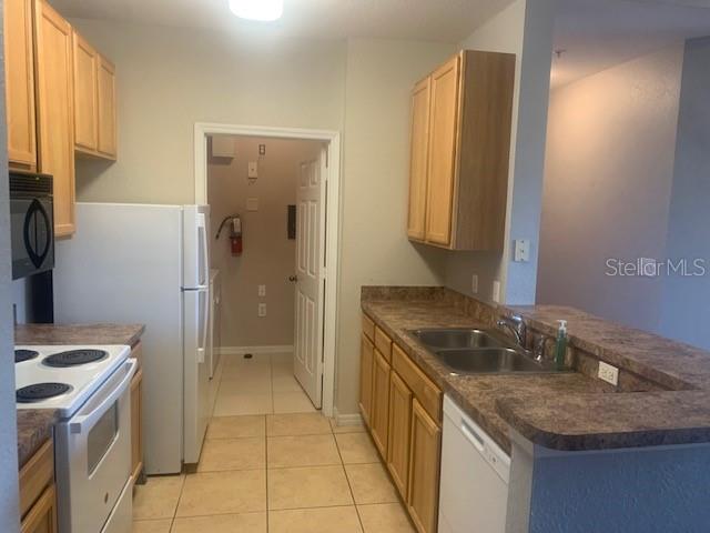 Image 2 of 20 For 2402 Courtney Meadows Court 303