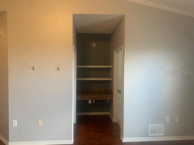 Image 5 of 20 For 2402 Courtney Meadows Court 303