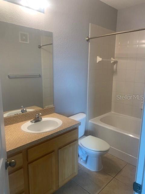 Image 9 of 20 For 2402 Courtney Meadows Court 303