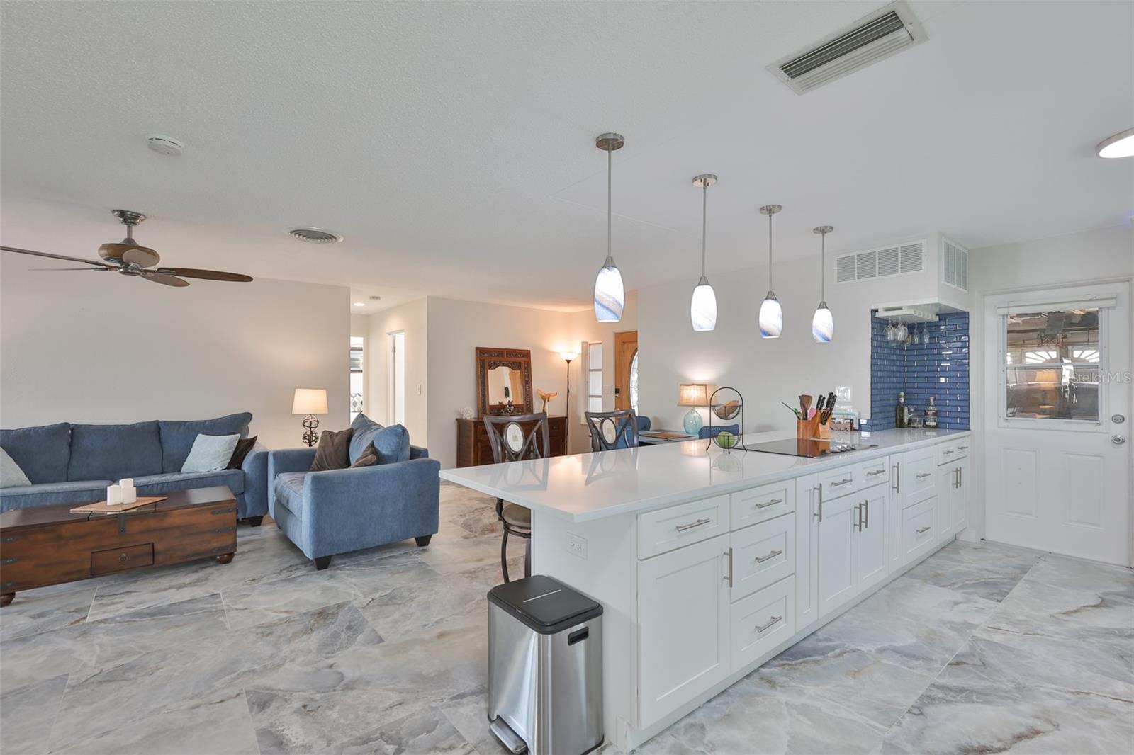 Image 11 of 54 For 538 Lillian Drive