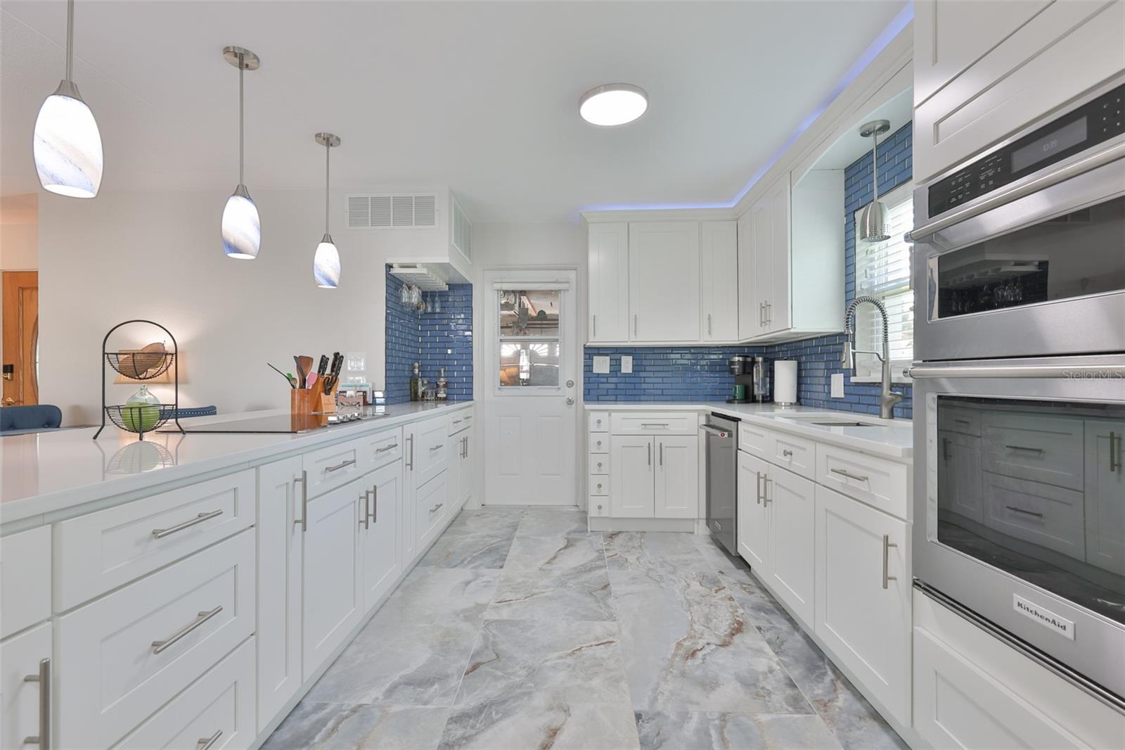 Image 13 of 54 For 538 Lillian Drive