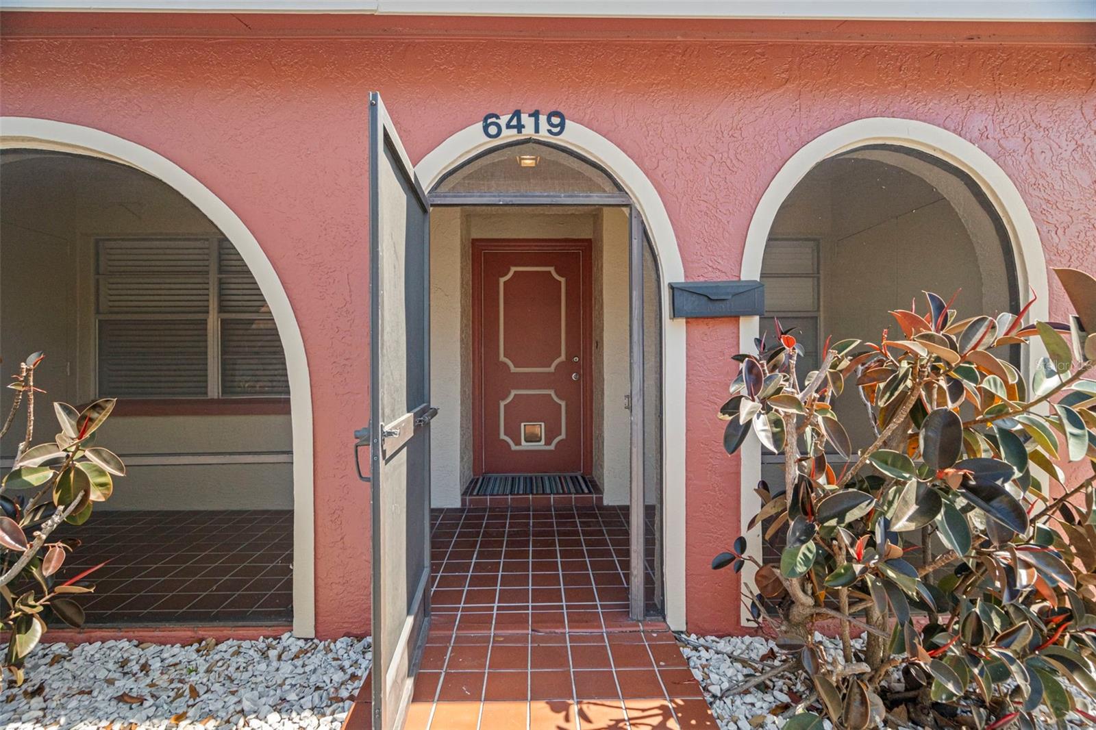 Image 2 of 41 For 6419 Bonnie Bay Circle N