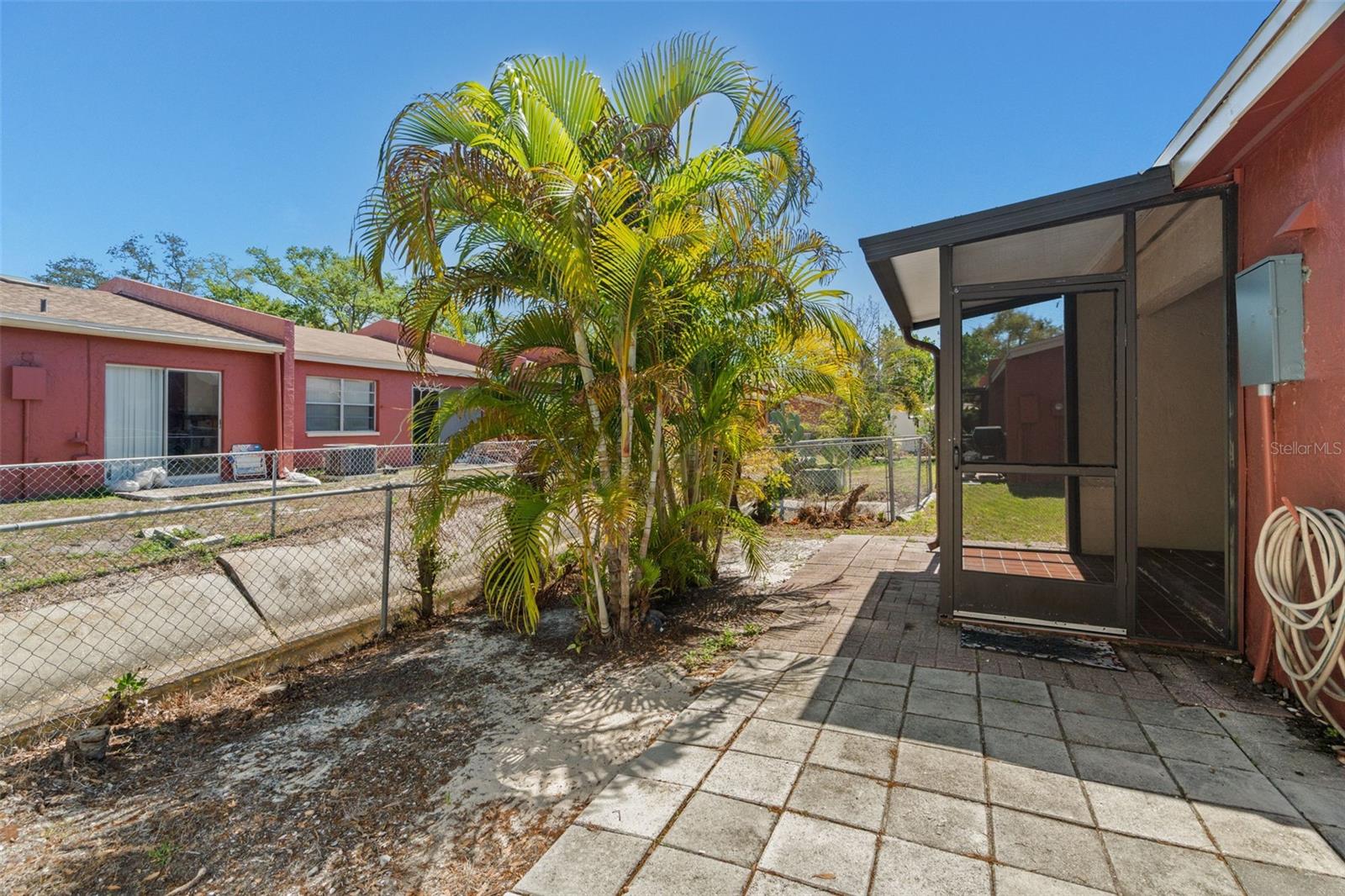 Image 31 of 41 For 6419 Bonnie Bay Circle N