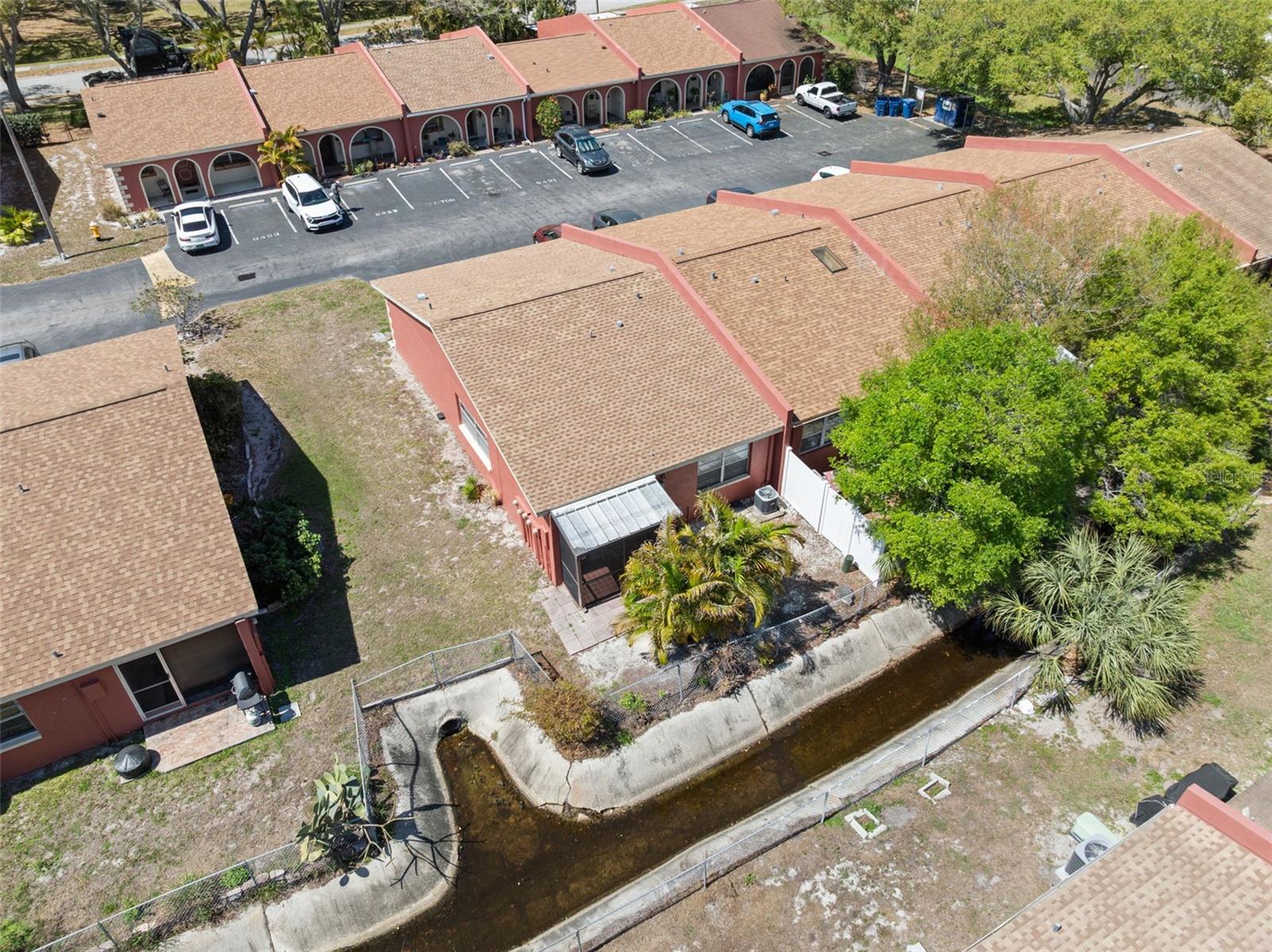 Image 37 of 41 For 6419 Bonnie Bay Circle N