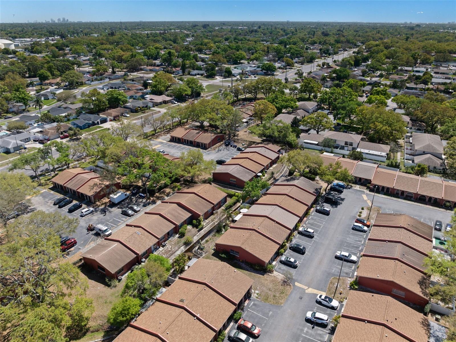 Image 40 of 41 For 6419 Bonnie Bay Circle N