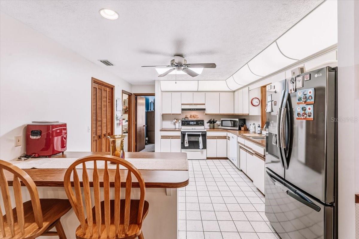 Image 14 of 65 For 9103 Aqua Vista Drive