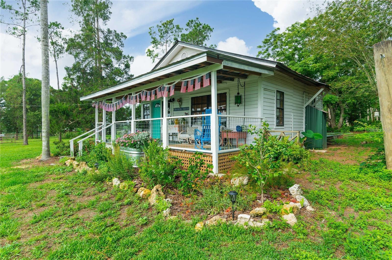 Listing photo id 0 for 39425 Wilds Road