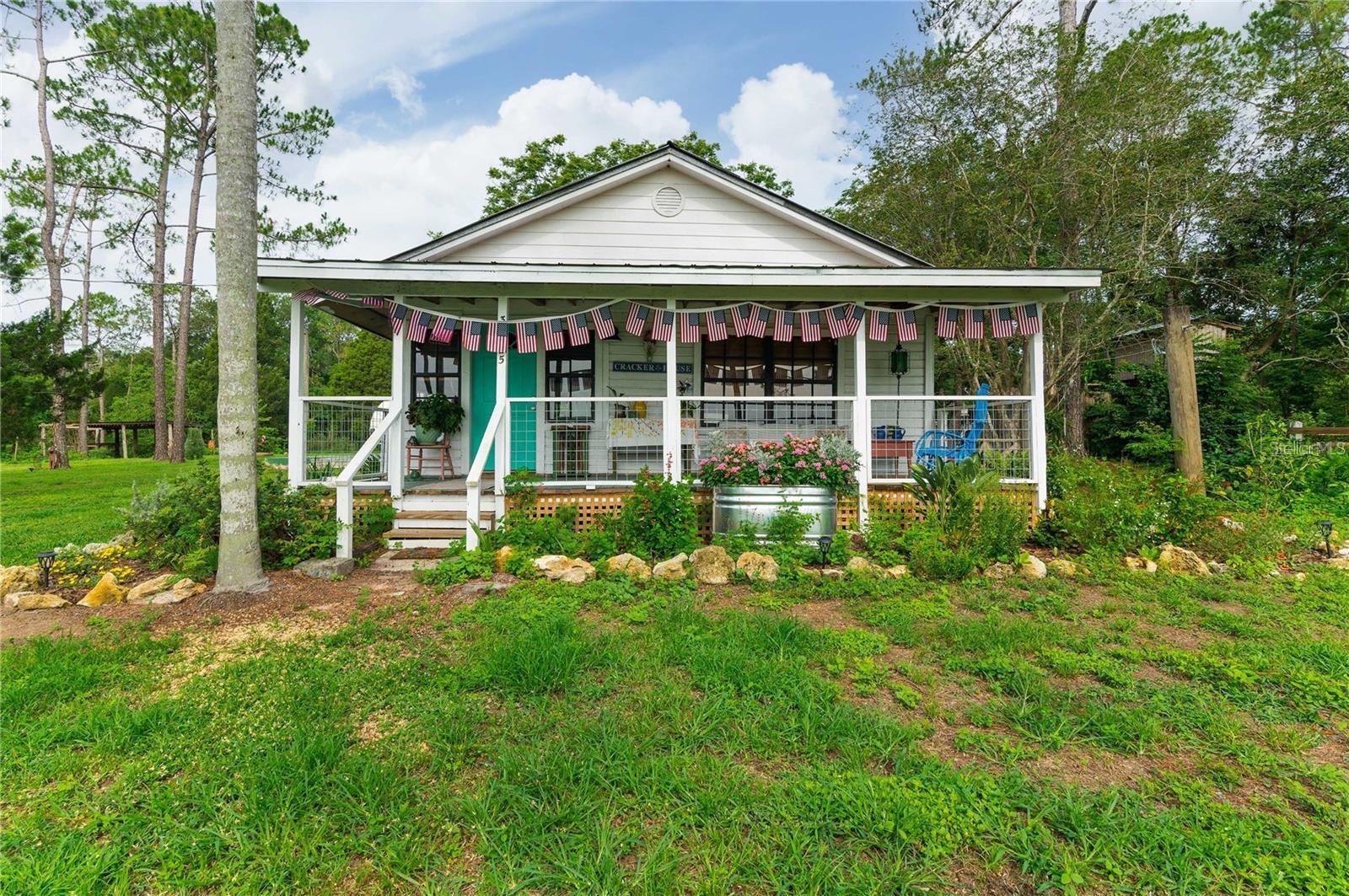 Listing photo id 1 for 39425 Wilds Road