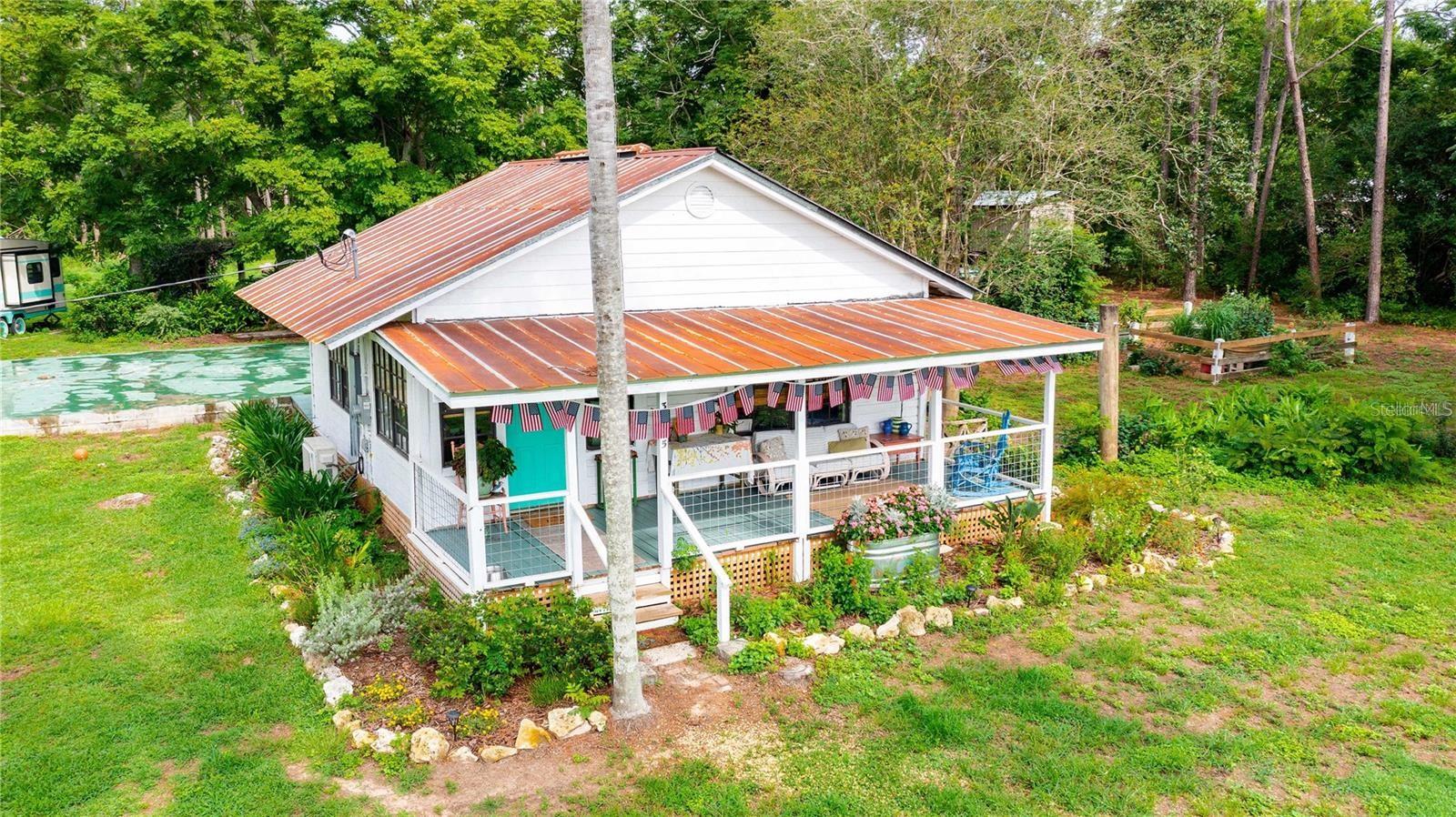 Listing photo id 3 for 39425 Wilds Road