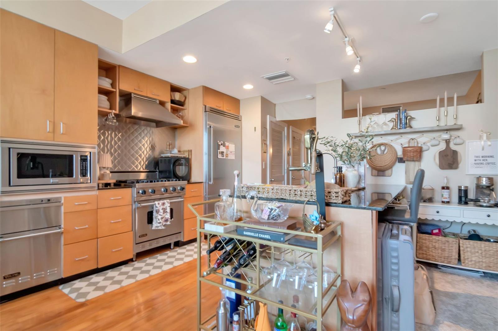 Image 12 of 38 For 1120 Kennedy Boulevard 1117