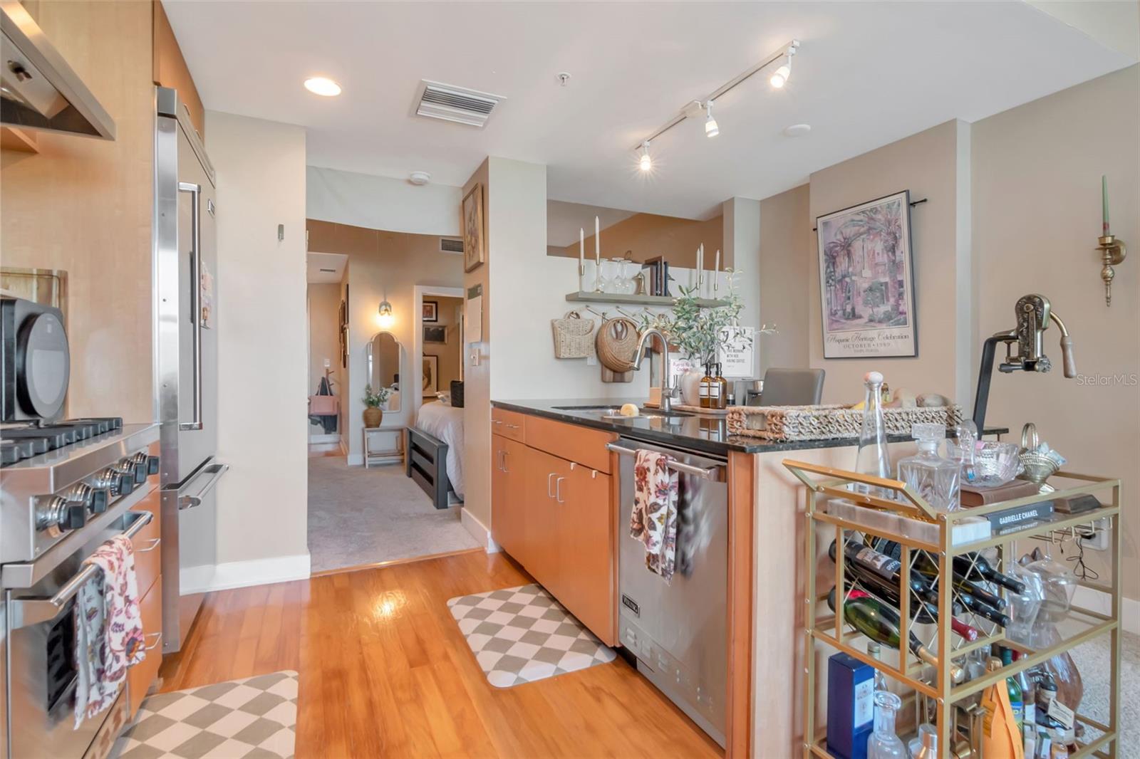 Image 14 of 38 For 1120 Kennedy Boulevard 1117