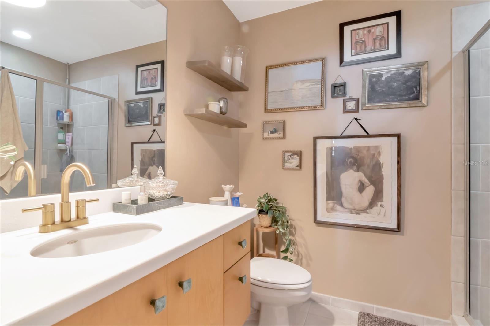 Image 20 of 38 For 1120 Kennedy Boulevard 1117