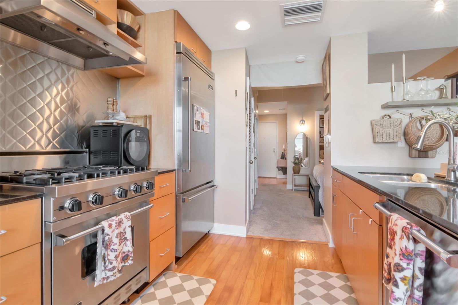 Image 3 of 38 For 1120 Kennedy Boulevard 1117