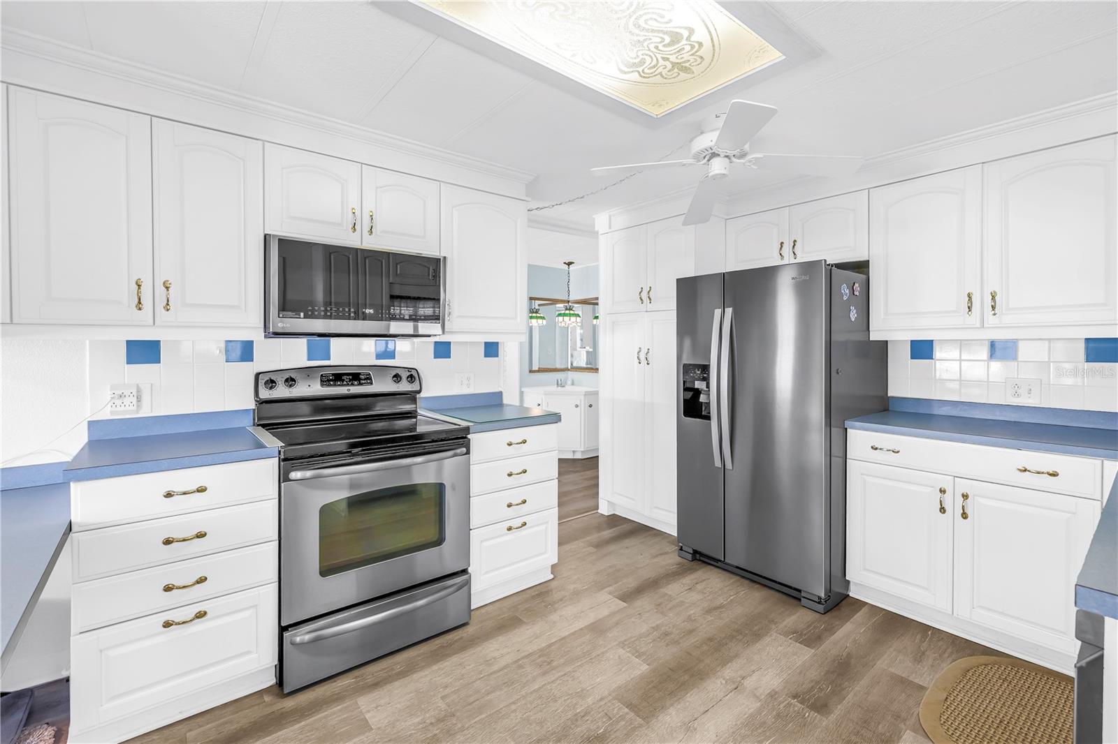 Image 12 of 53 For 1100 Belcher Road S 502