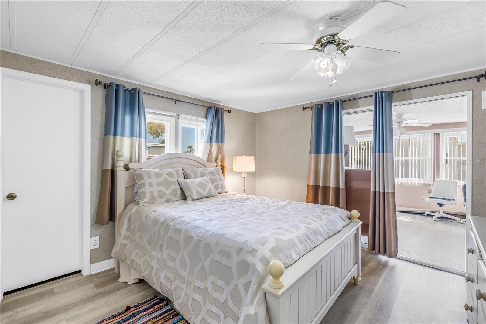 Image 26 of 53 For 1100 Belcher Road S 502